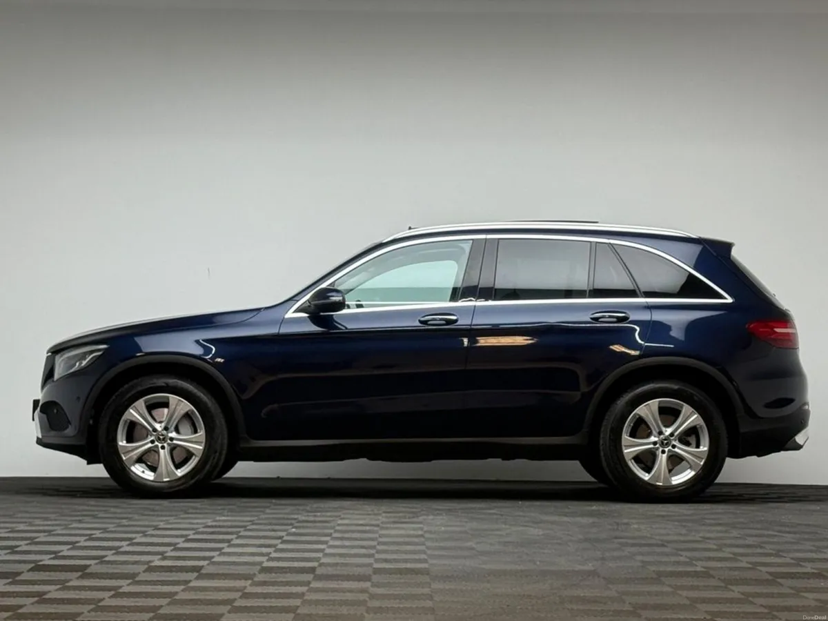 Mercedes-Benz GLC 220D SPORT PREMIUM PLUS 4MATIC - Image 4