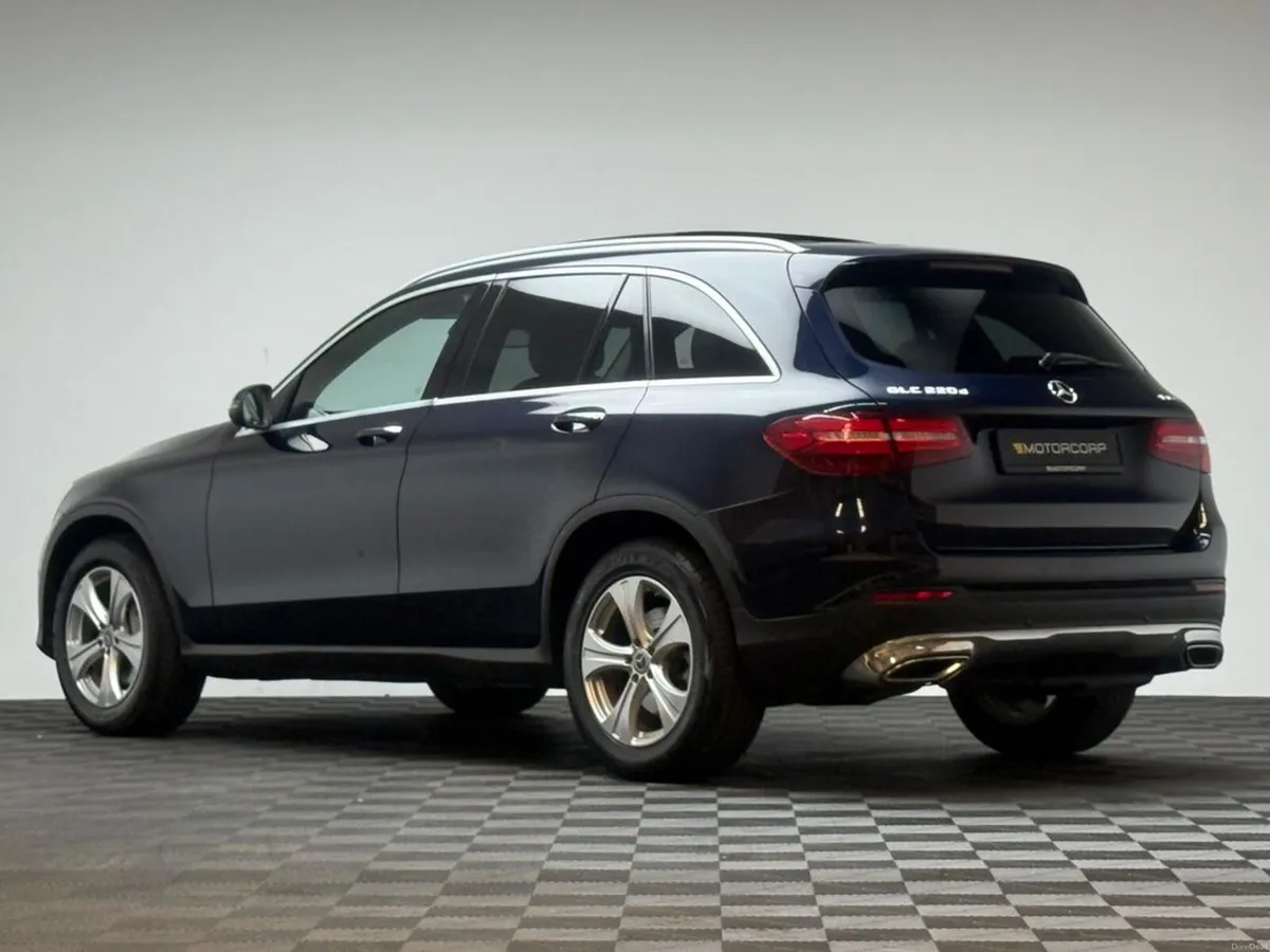 Mercedes-Benz GLC 220D SPORT PREMIUM PLUS 4MATIC - Image 5
