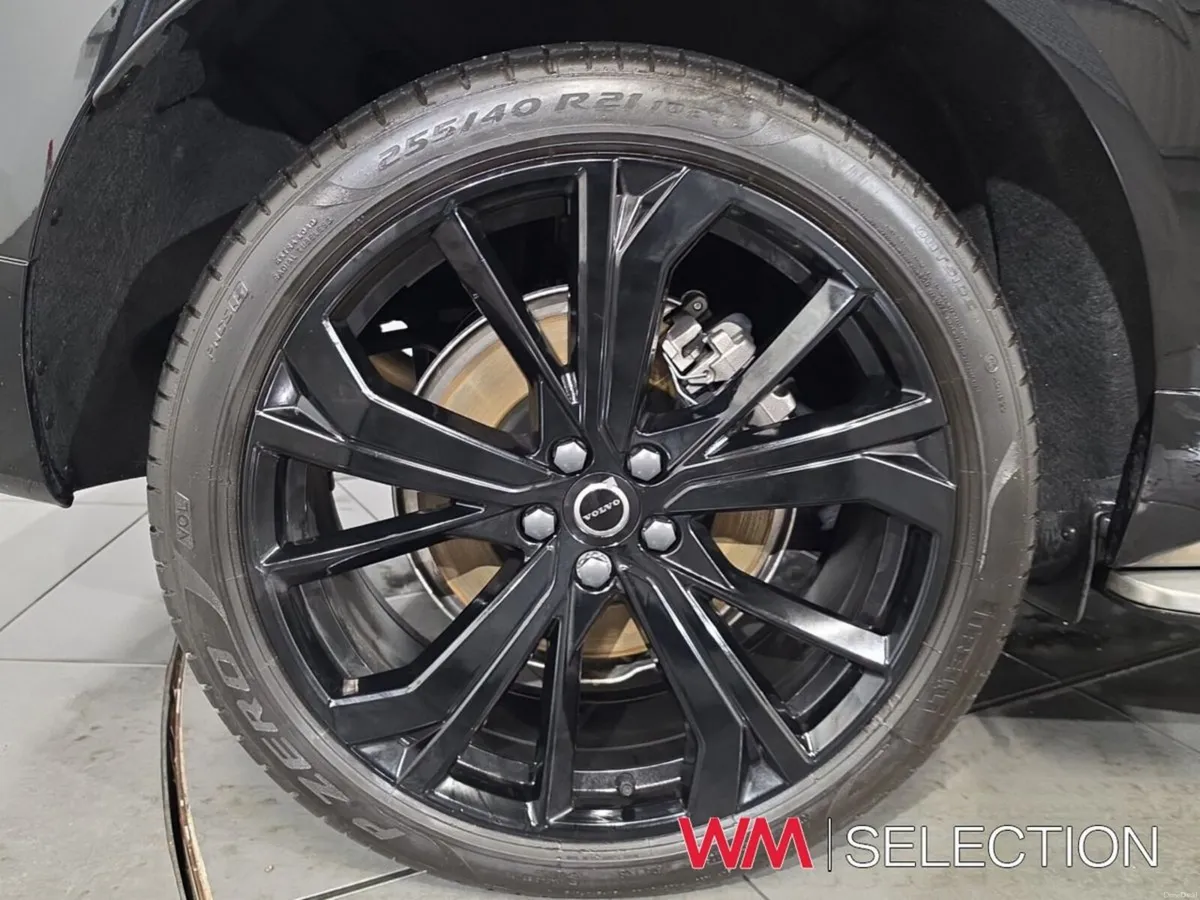 Volvo XC60 Black EDITION T6 PHEV - Image 6