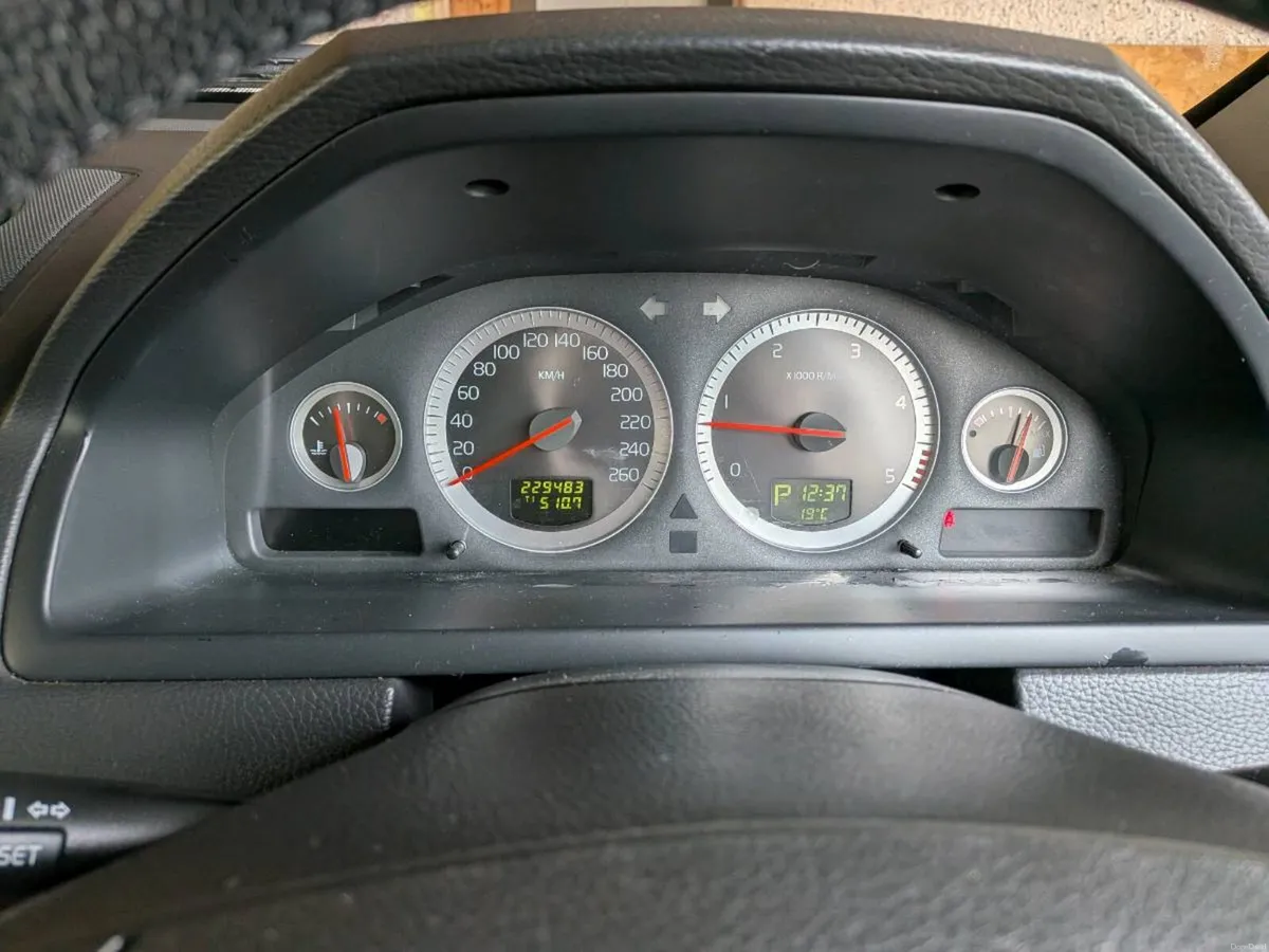 Volvo XC90 - Image 5