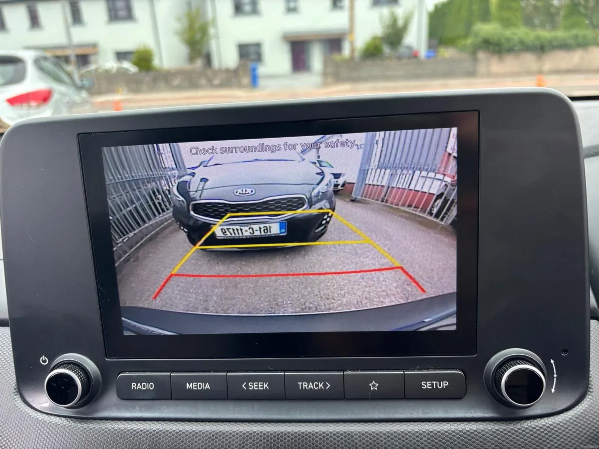 Hyundai KONA 2022  1.0 PETROL  LOW  MILEAGE - Image 5