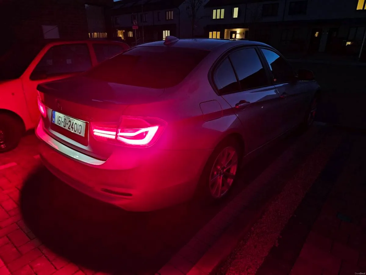 BMW F30 318d Automatic - Image 5