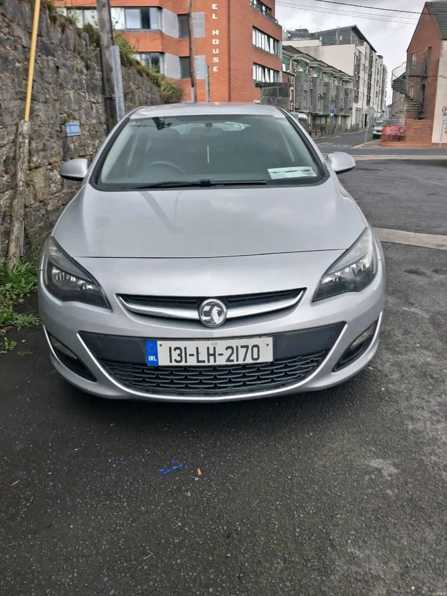 2013 astra 1.7 taxed and tested - Image 2