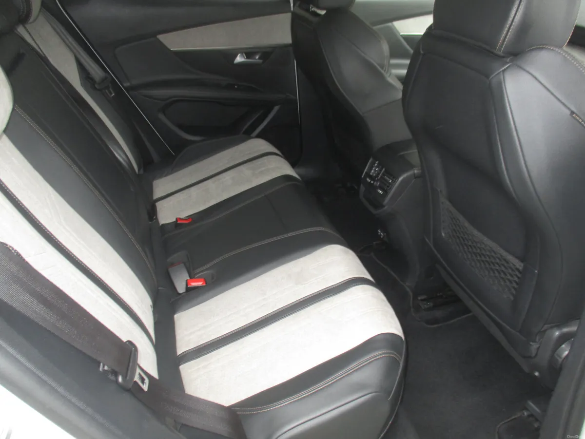 2021 PEUGEOT 3008 GT 1.6 PHEV - Image 4
