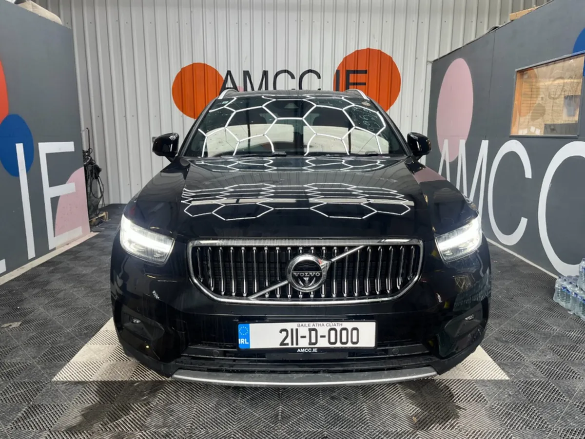 Volvo XC40 2021 VOLVO XC40 PHEV T5 RECHARGER AUTOM - Image 2