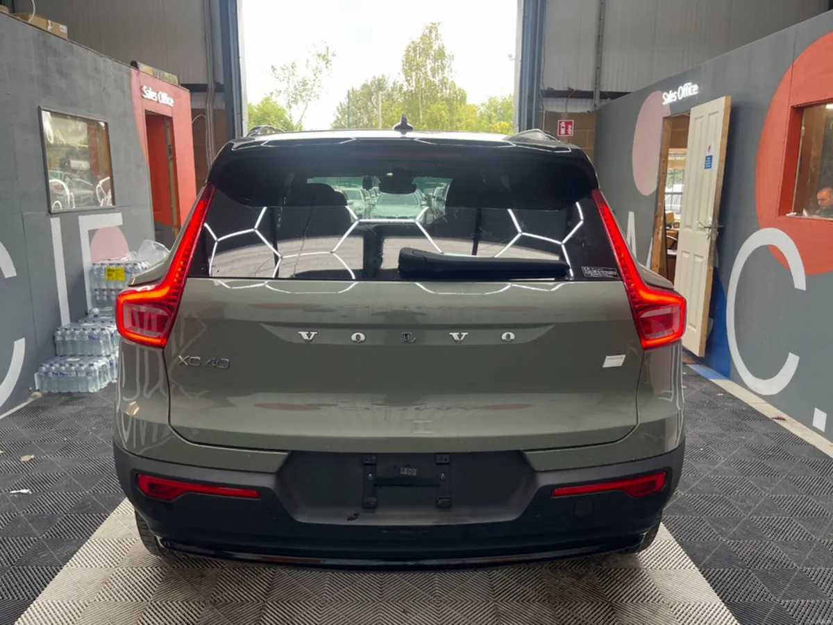 Volvo XC40 2023 VOLVO XC40 RECHARGE ULTIMATE SINGL - Image 4