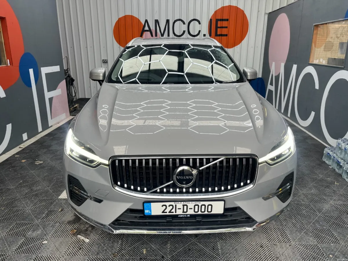 Volvo XC60 2022 VOLVO XC60 RECHARGE PHVT 6AWD 30K - Image 3