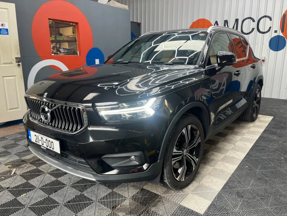 Volvo XC40 2021 VOLVO XC40 RECHARGE PLUG-IN HYBRID - Image 6