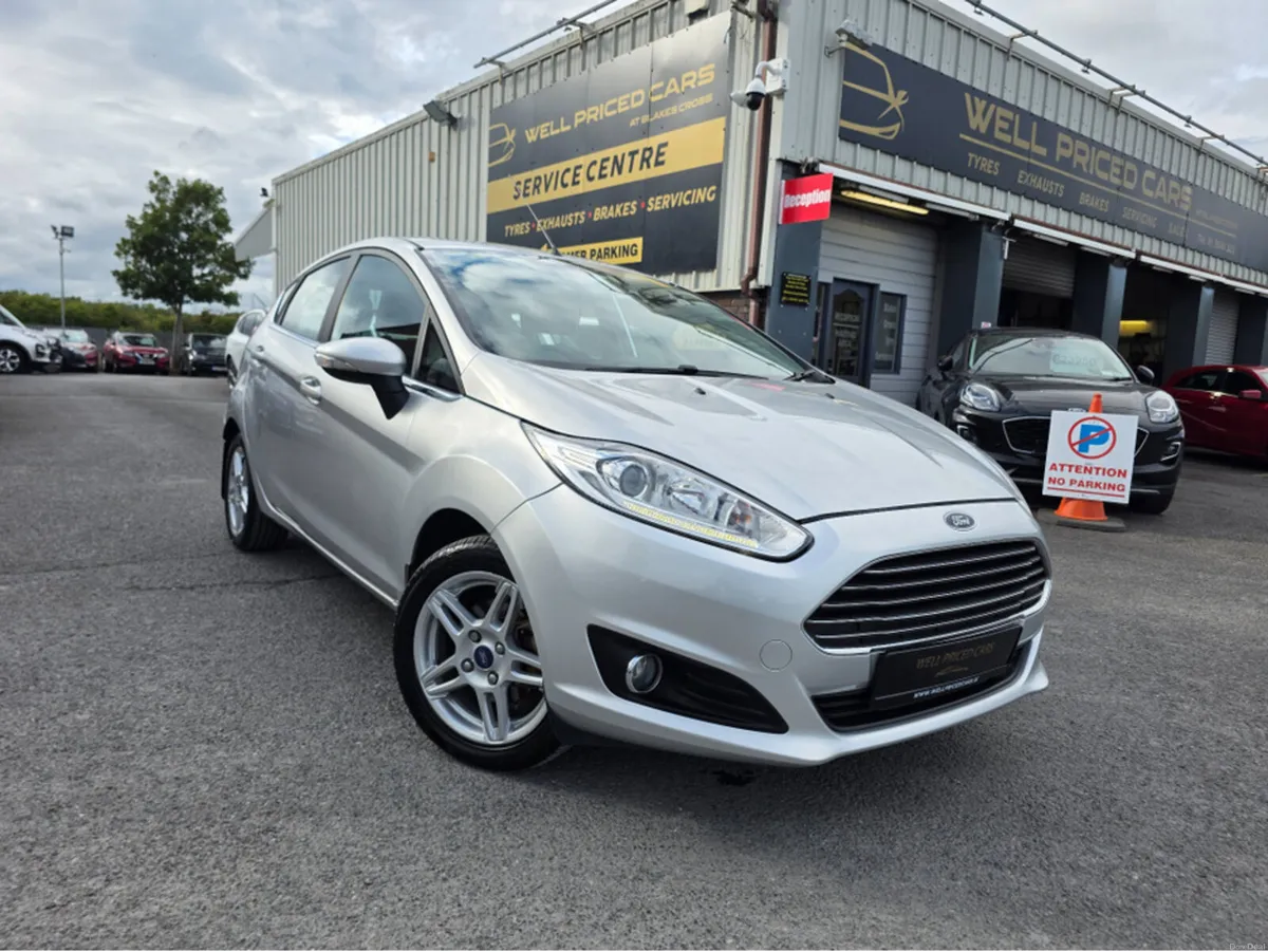 Ford Fiesta MCA TITANIUM 1.25 60PS M5 4 4DR - Image 4