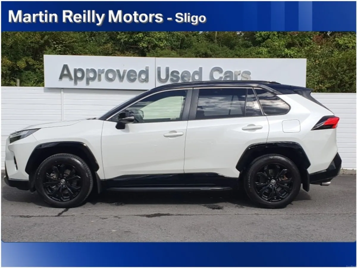 Toyota RAV4 Sport A Hybrid - Black Roof - Image 5