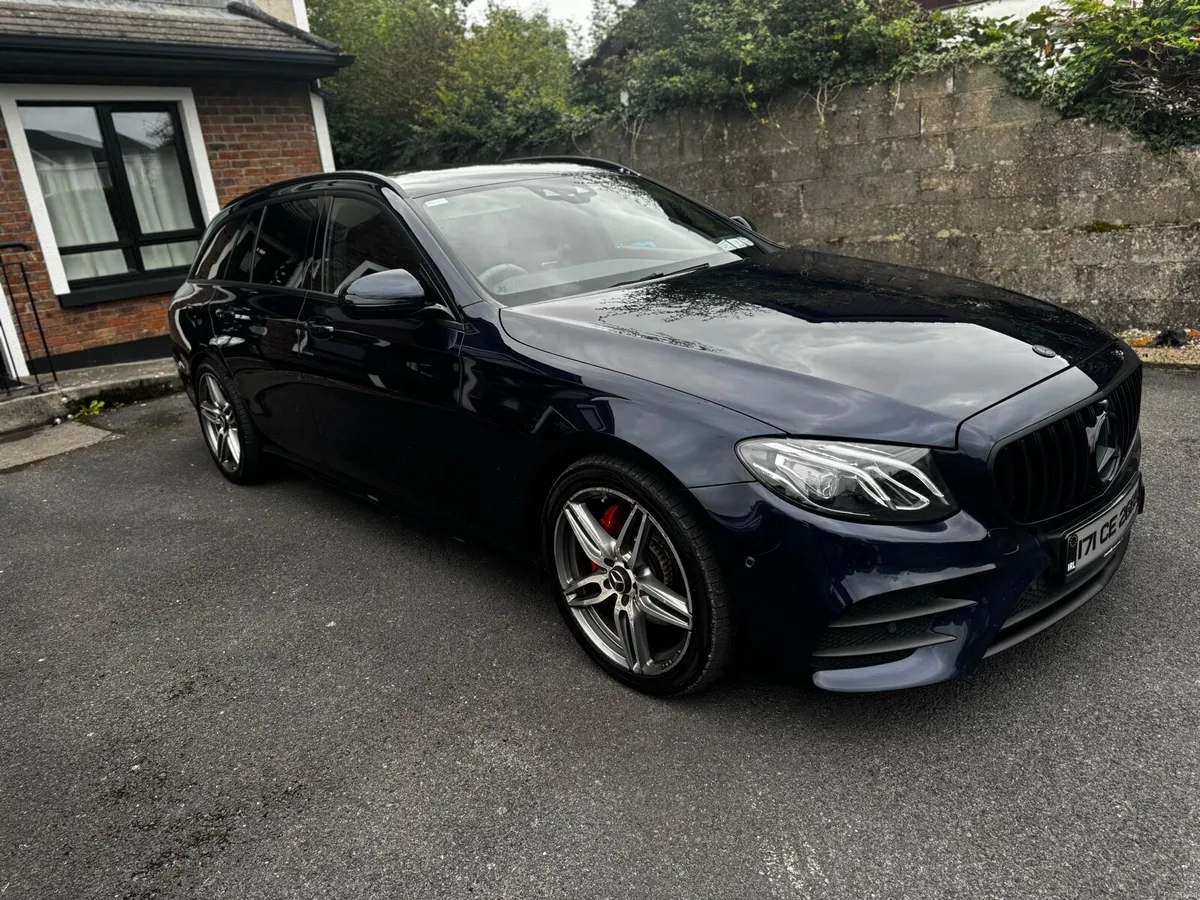 2017 Mercedes E220d AMG Line Estate - Image 3
