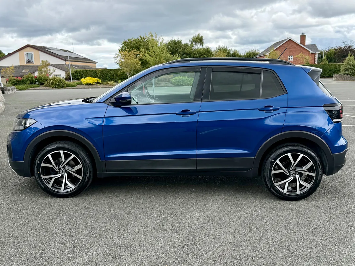 2023 Volkswagen T-Cross 1.0 TSI - Image 5