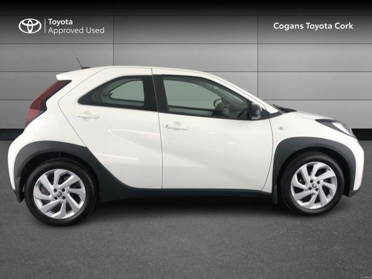 Toyota Aygo X PULSE 4DR - Image 3