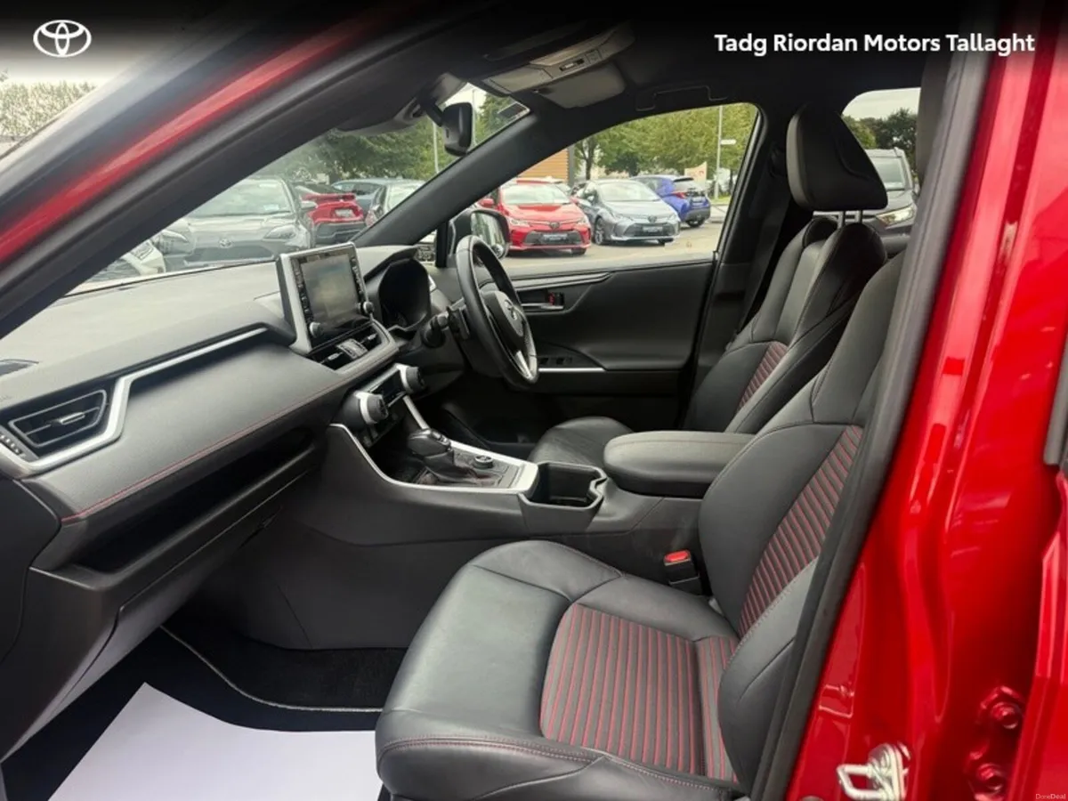 Toyota RAV4 RAV4 PLUG-IN HYBRID SPORT - Image 6