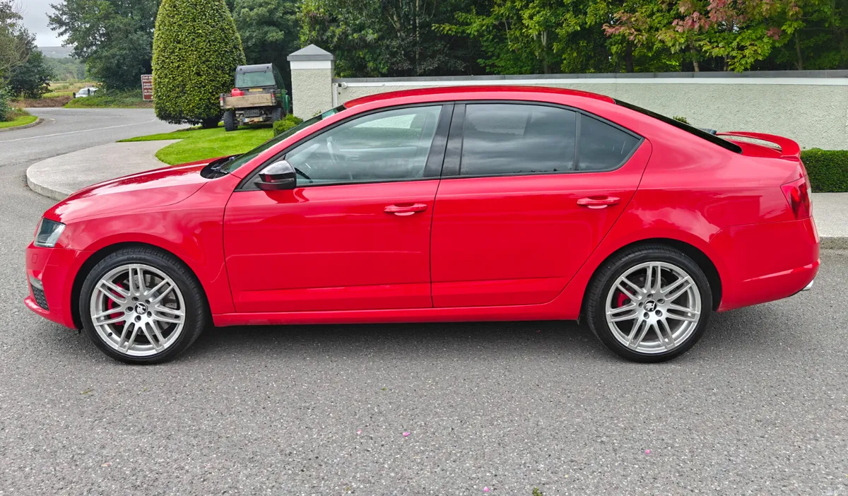 Skoda Octavia VRS 2.0 TDi - Image 5