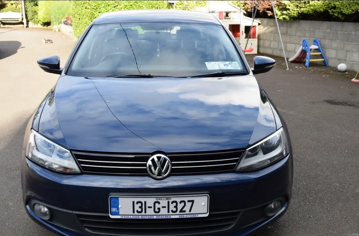 VW JETTA - Image 4