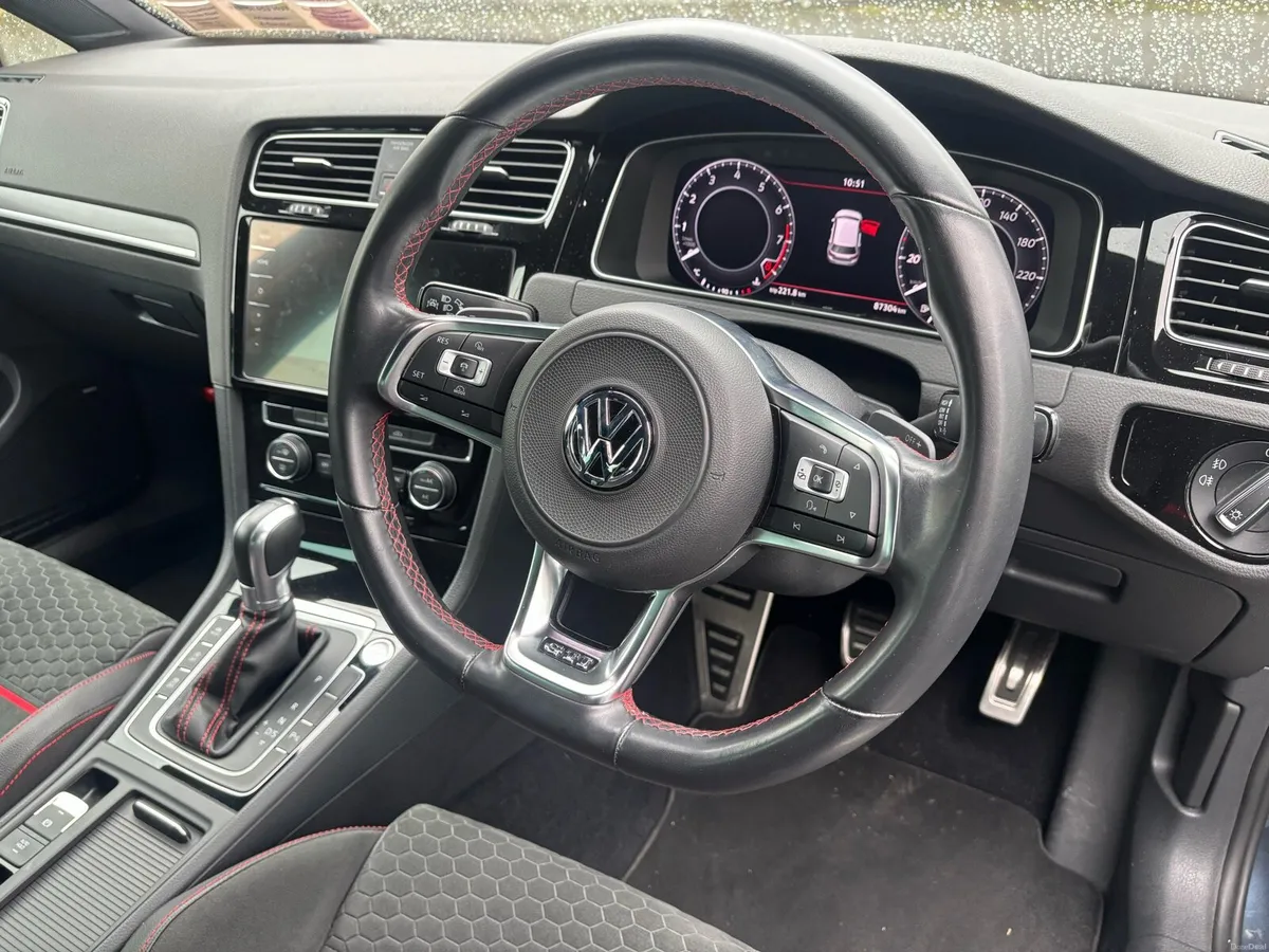 VW Golf GTI Performance - Image 5