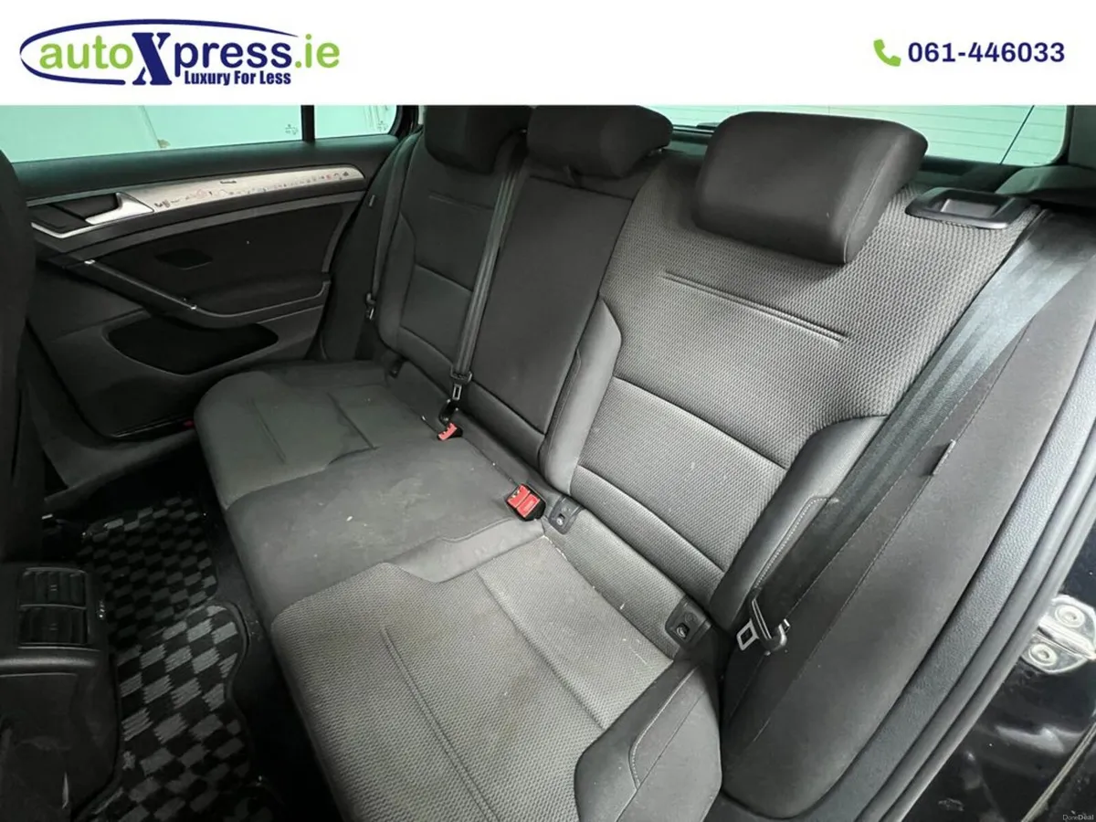 Volkswagen Golf 1.2 TSI COMFORTLINE, Low mileage - Image 6