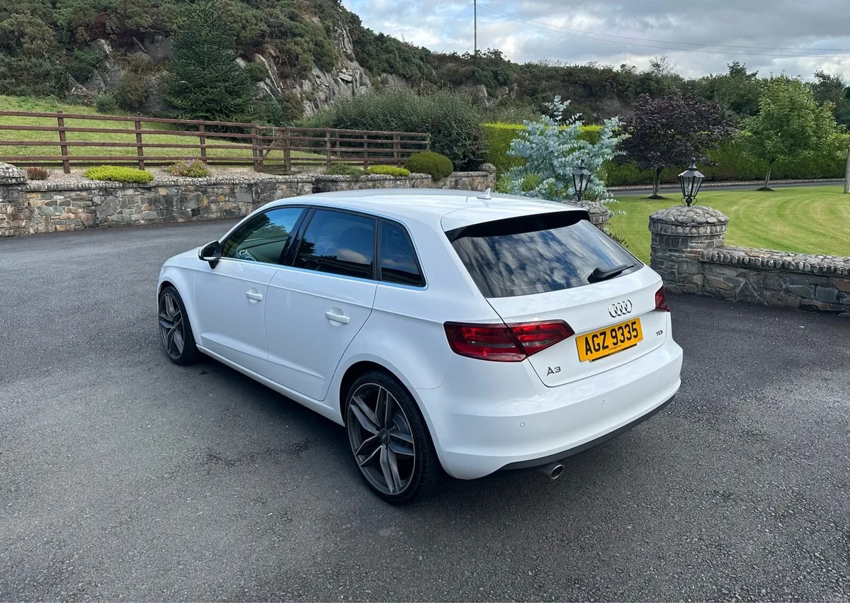 Audi A3 110 Sport S Tronic 2016 - Image 3