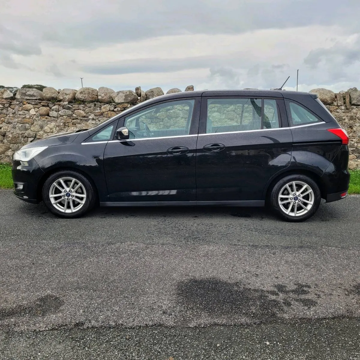 Ford Cmax 1.0 petrol - Image 3