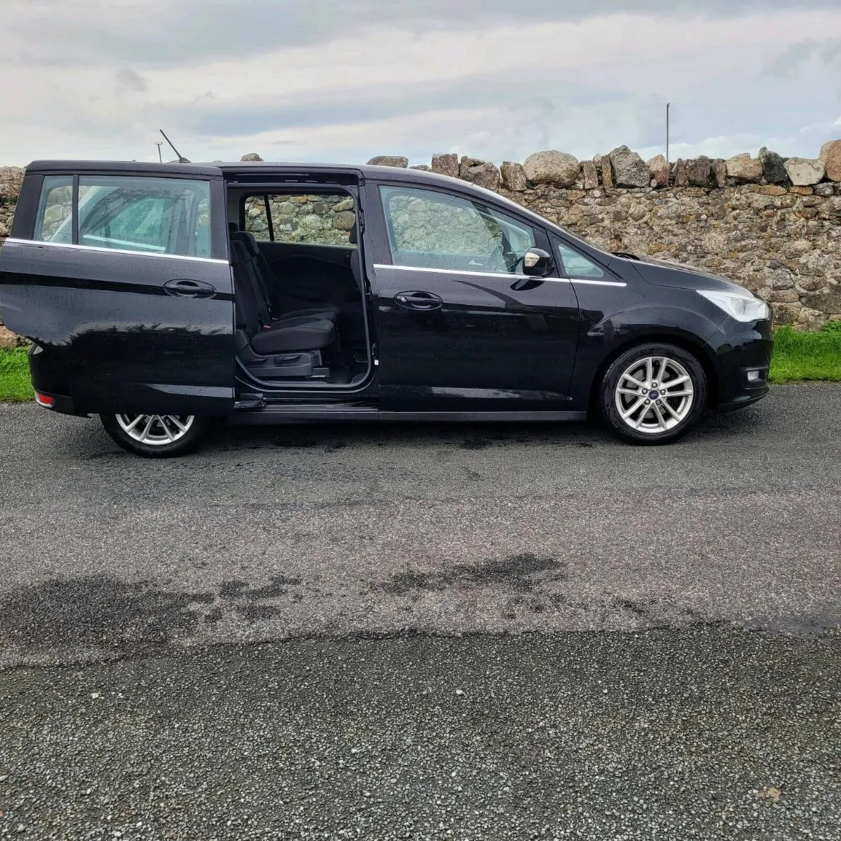 Ford Cmax 1.0 petrol - Image 5
