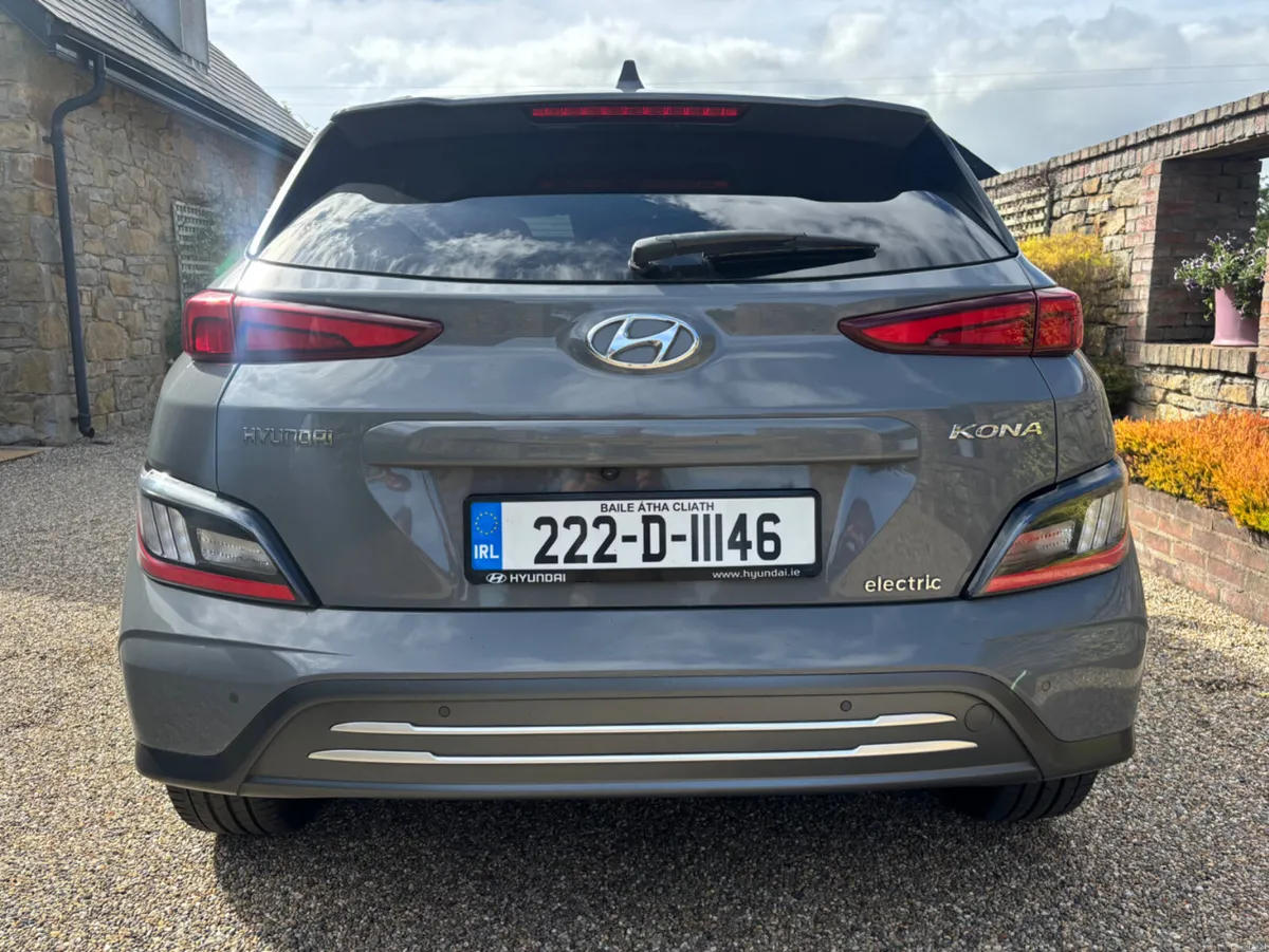 222 Hyundai Kona 64 KW premium electric - Image 4