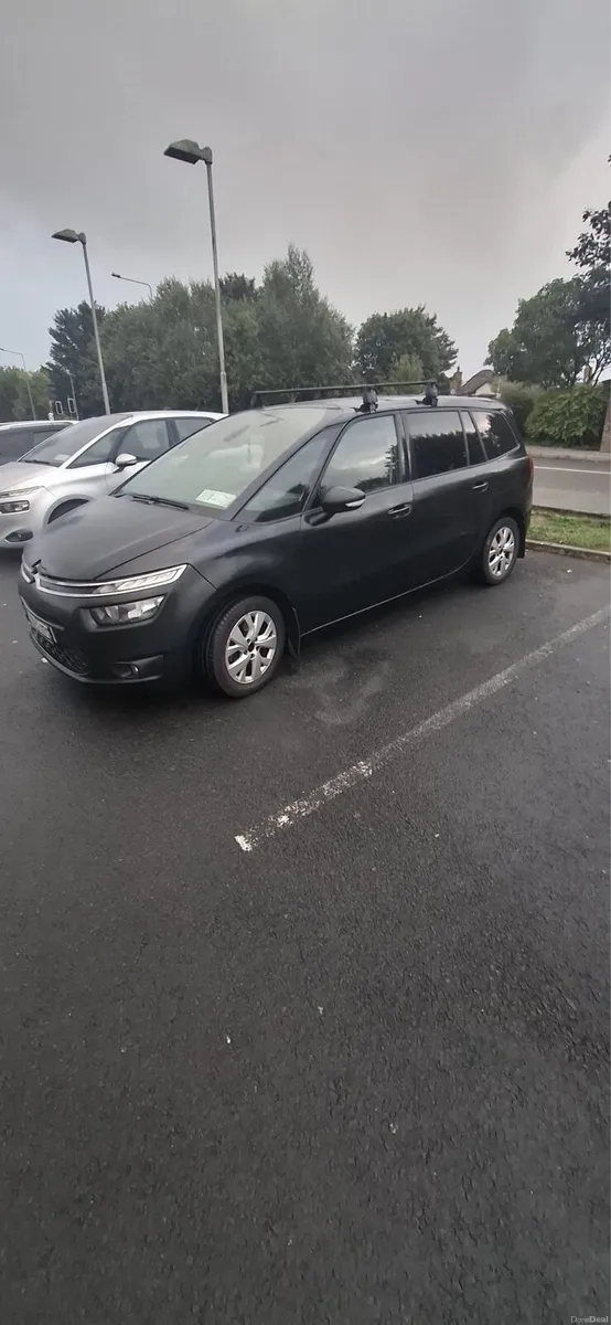 Citroen C4 7 seater - Image 2