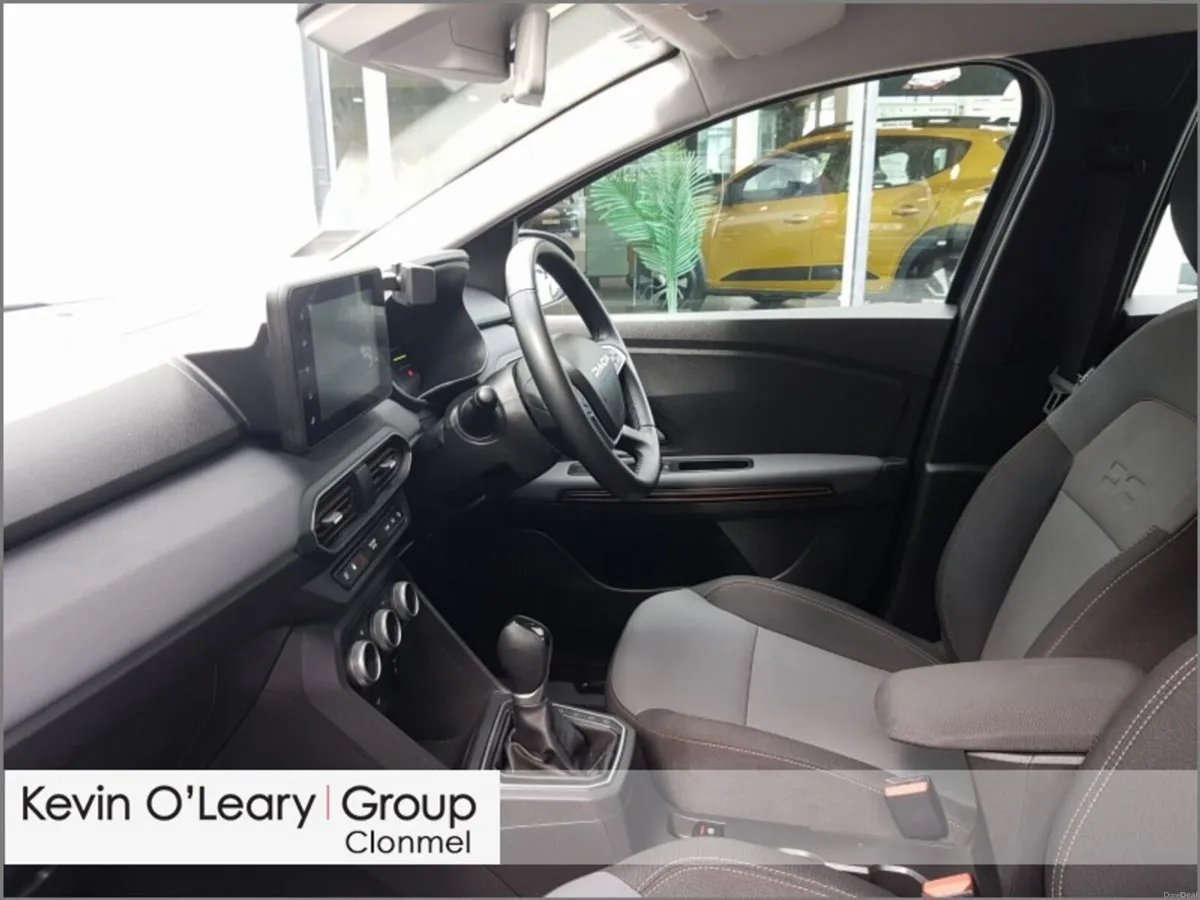 Dacia Jogger Extreme HEV 145 Auto - Image 4
