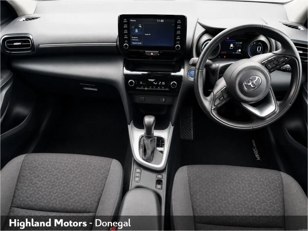 Toyota Yaris Cross 1.5 Hybrid CVT Luna - Image 2