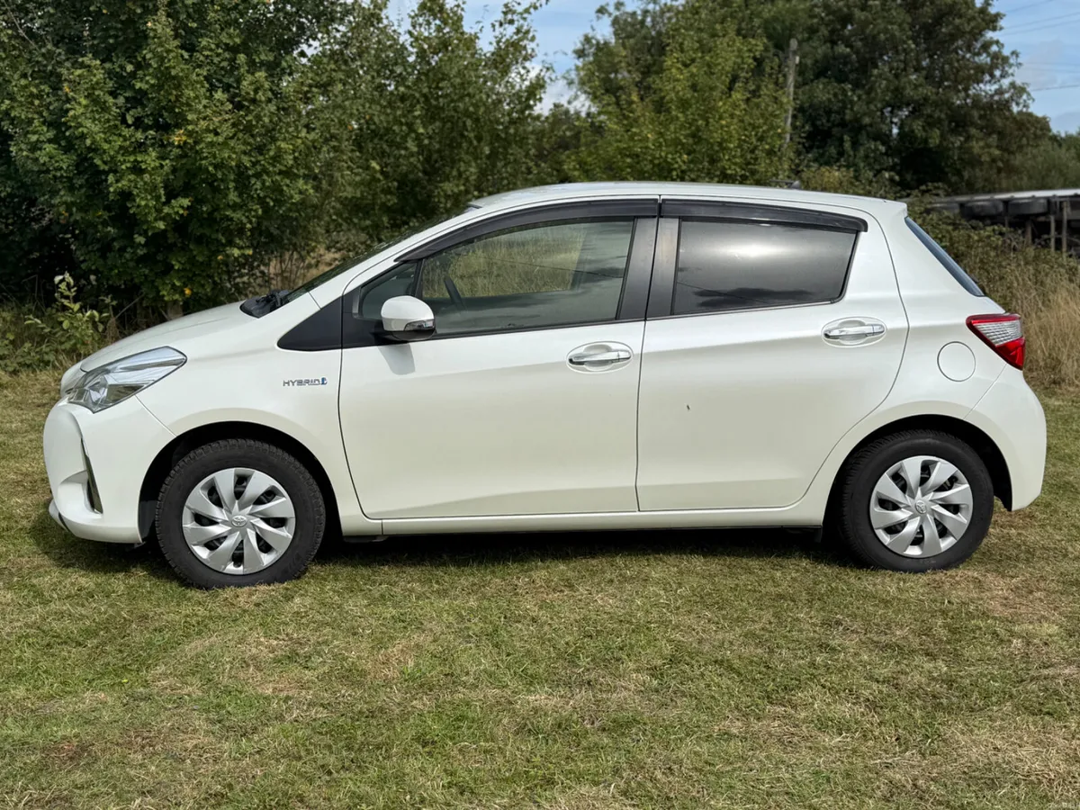 Toyota Vitz 2018 1.5L PETROL AUTOMATIC HYBRID - Image 4