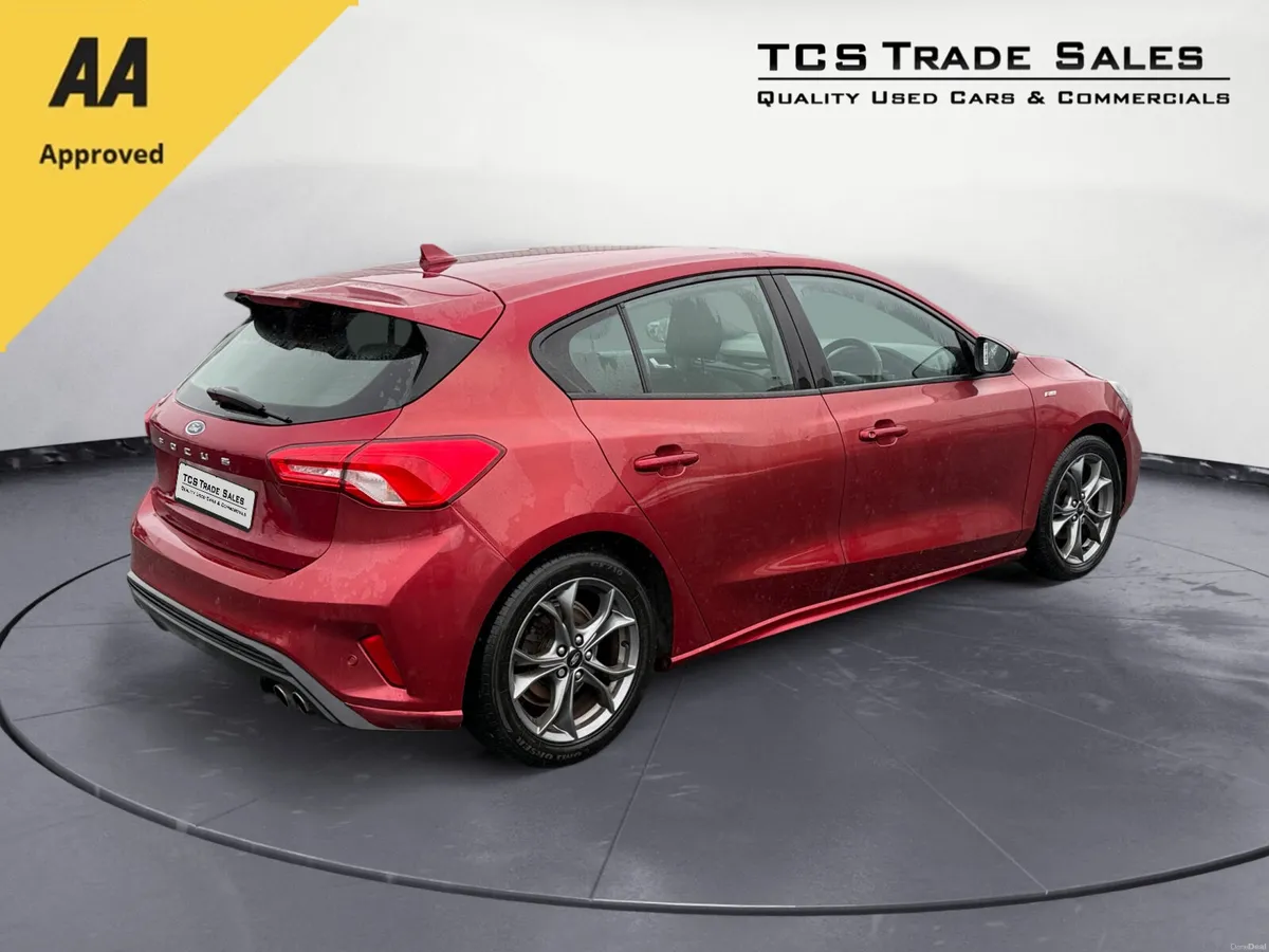 2018 Ford Focus 1.5TDCI ST-LINE 120BHP - Image 3
