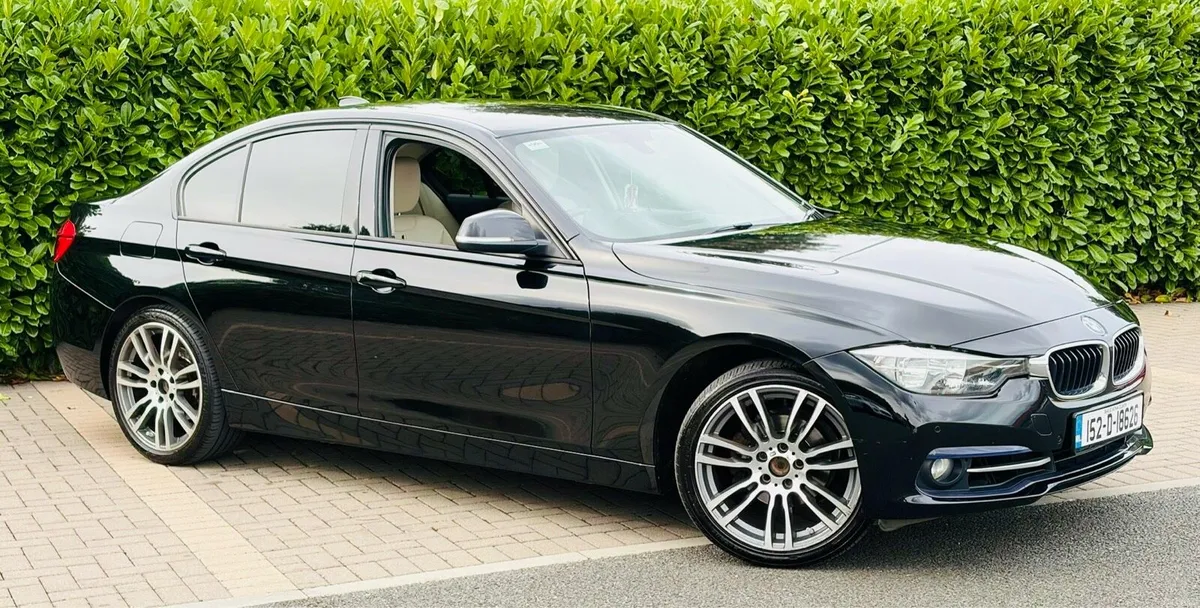 BMW 318i Petrol Sport Auto 2014 - Image 4