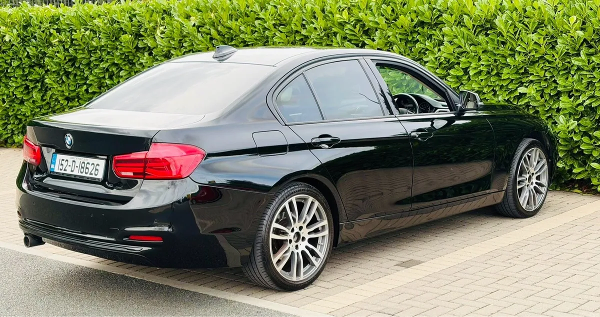 BMW 318i Petrol Sport Auto 2014 - Image 6