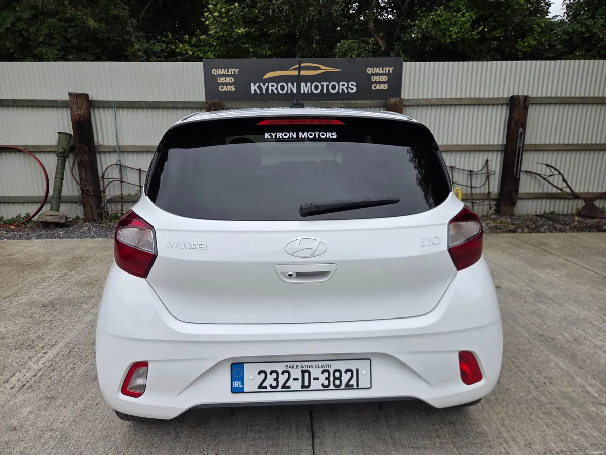 Hyundai i10 1.0 Deluxe Plus 5DR Manual - Image 6