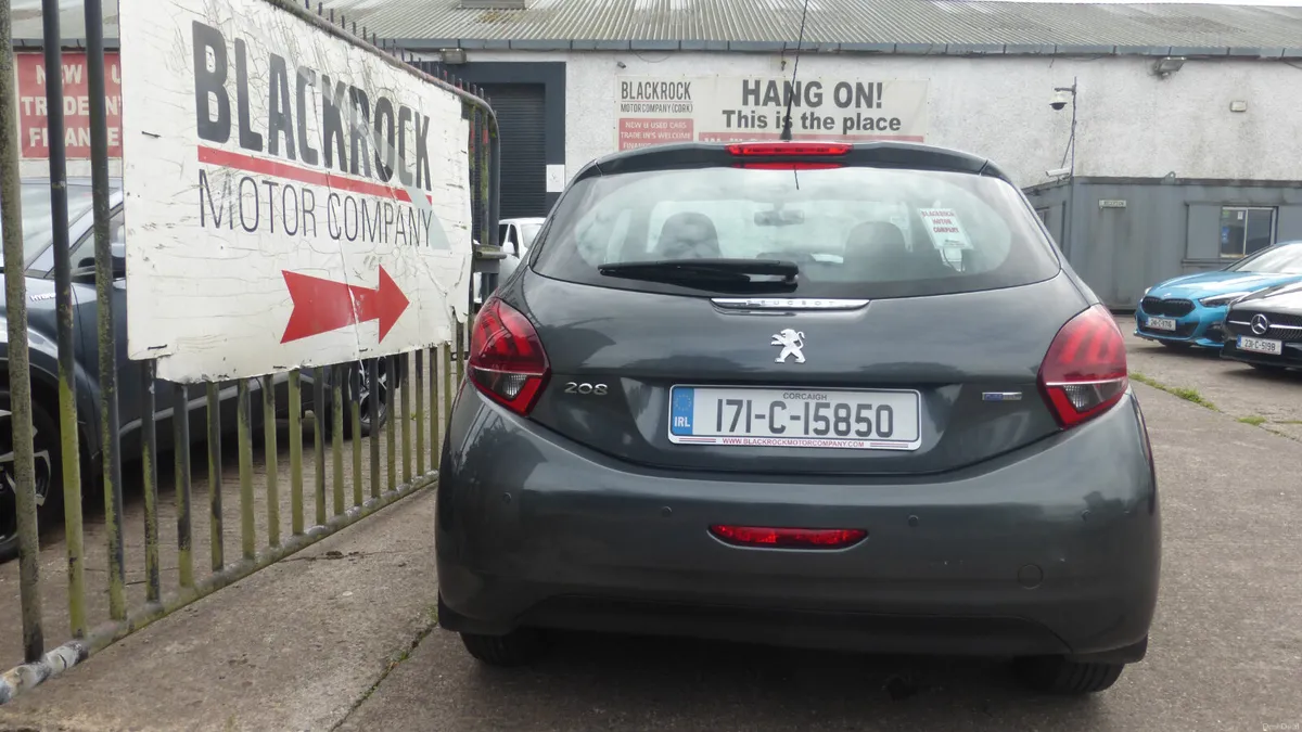 Peugeot 208 2017 - Image 5