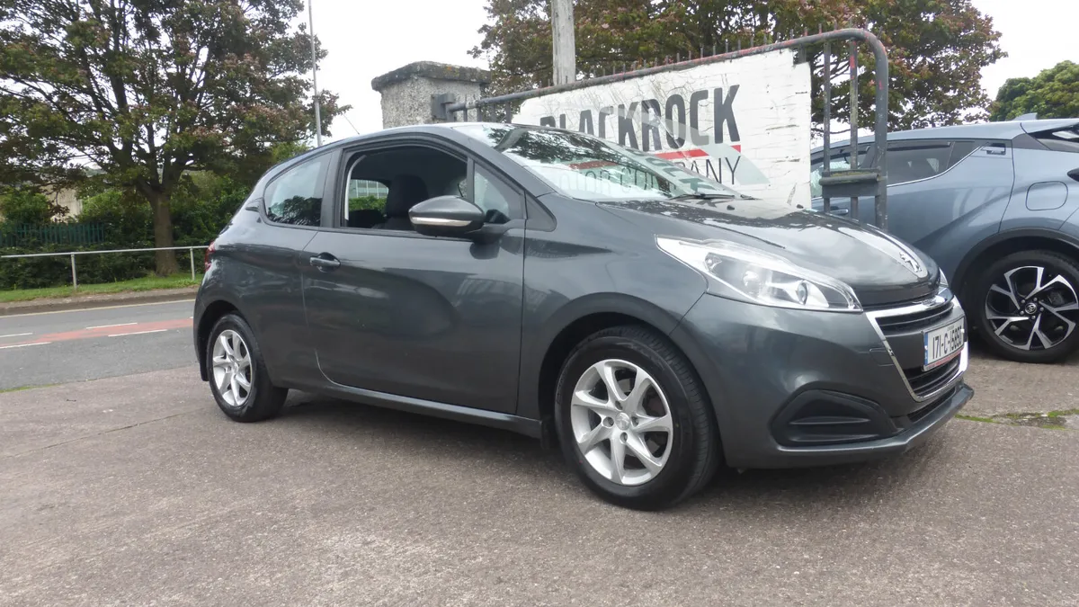 Peugeot 208 2017 - Image 1