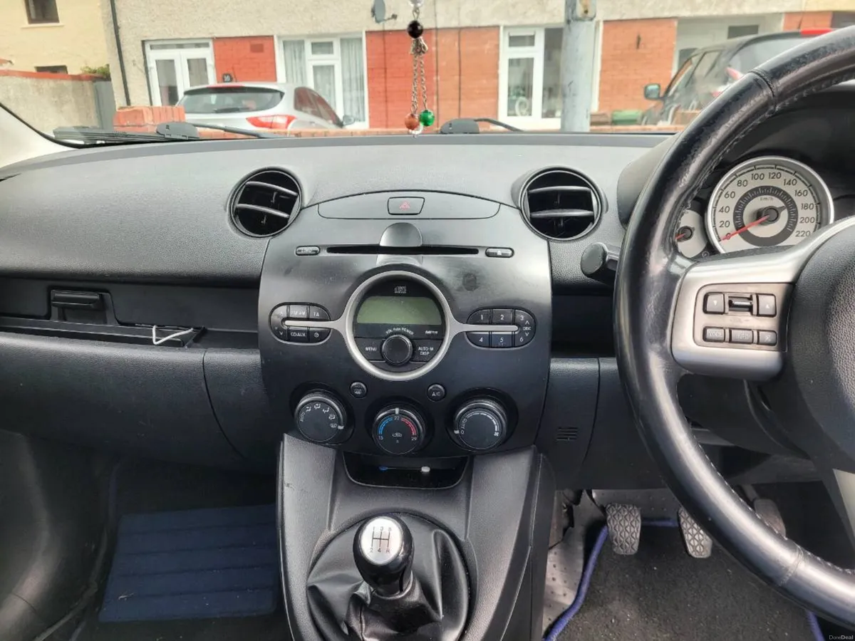 Car - Image 2