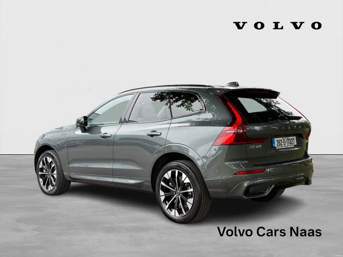 Volvo XC60 Demo  0.95% PCP / T6 AWD PHEV Plus Dark - Image 2