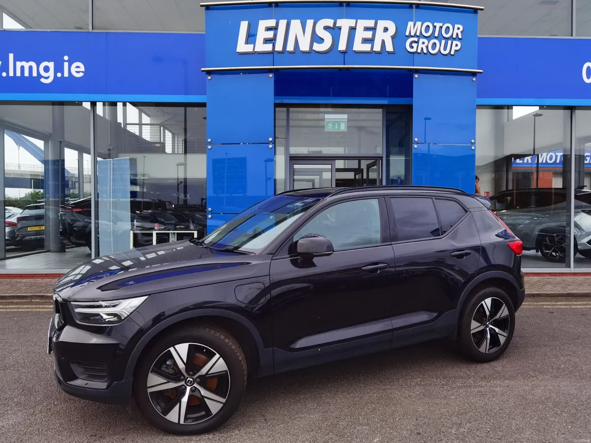 VOLVO XC40 RECHARGE T4 R-DESIGN AUTOMATIC PHEV - Image 1