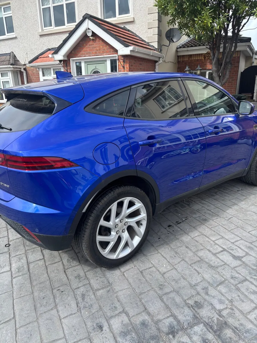 Jaguar E-Pace 2018 - Image 5