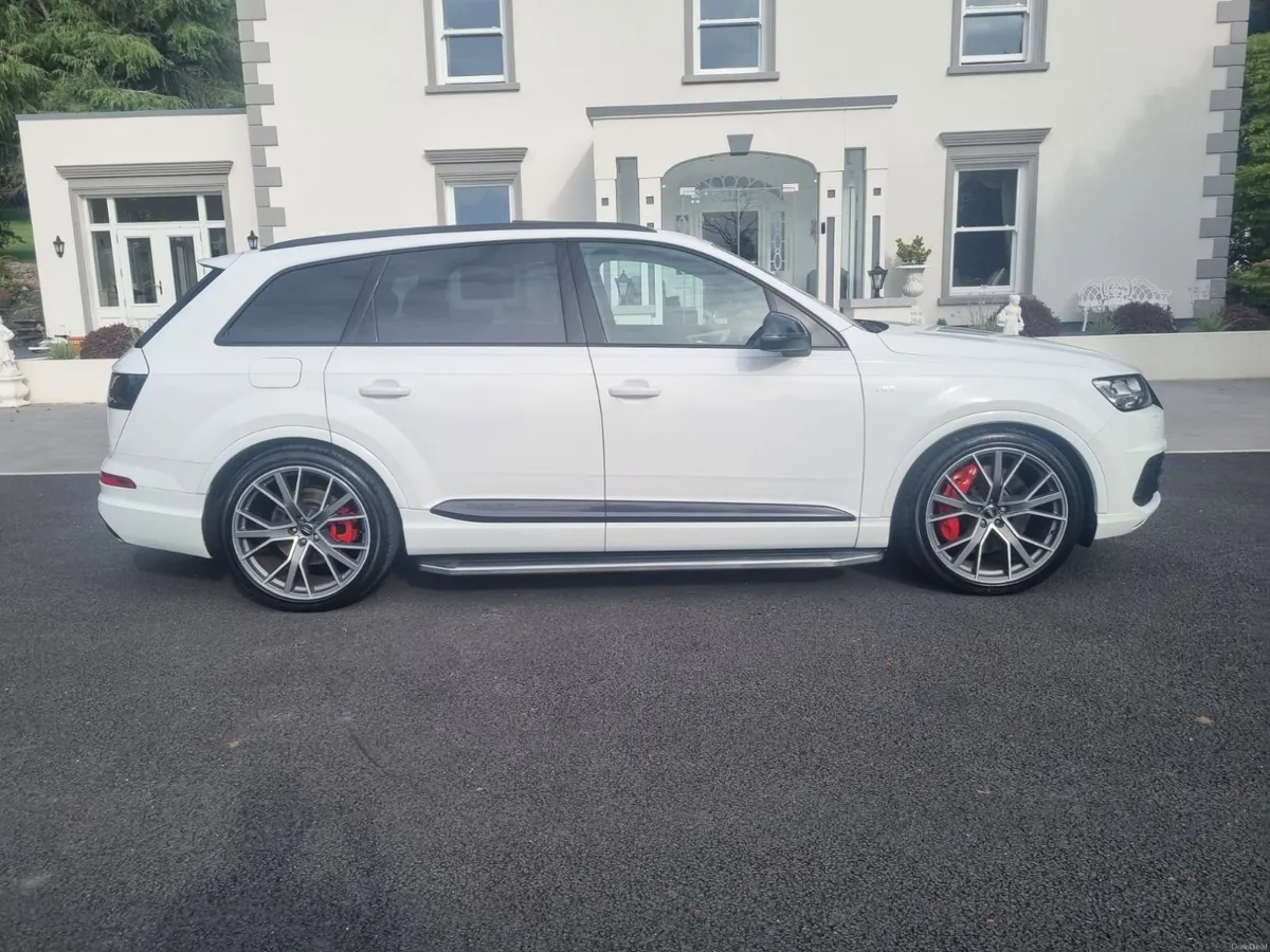 Audi SQ7 2017 - 7 Seater - V8 - Diesel 4L - Image 1