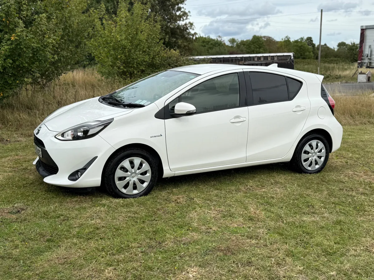 Toyota Aqua 2018 1.5L PETROL AUTOMATIC HYBRID - Image 5