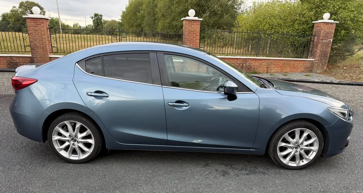 Mazda 3 - Image 4