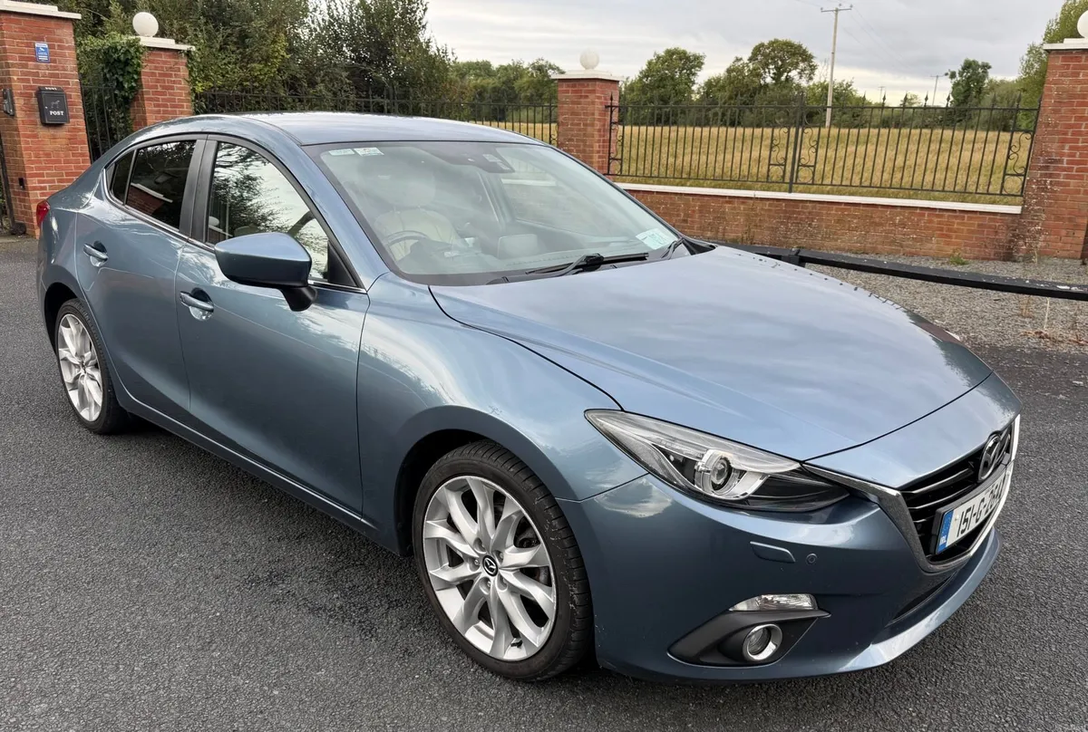 Mazda 3 - Image 2