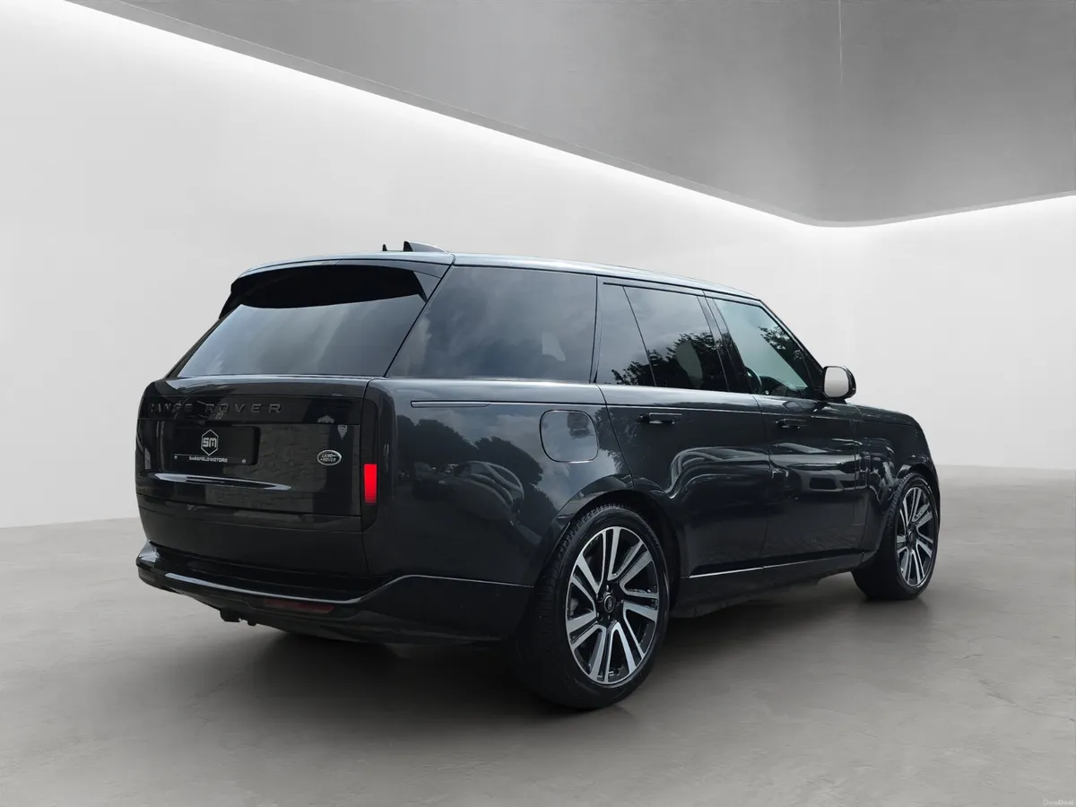 2023 LANDROVER RANGEROVER P440E SE . - Image 6