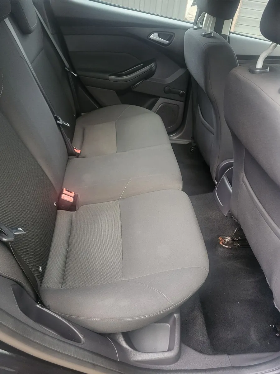 Ford Focus - Image 6