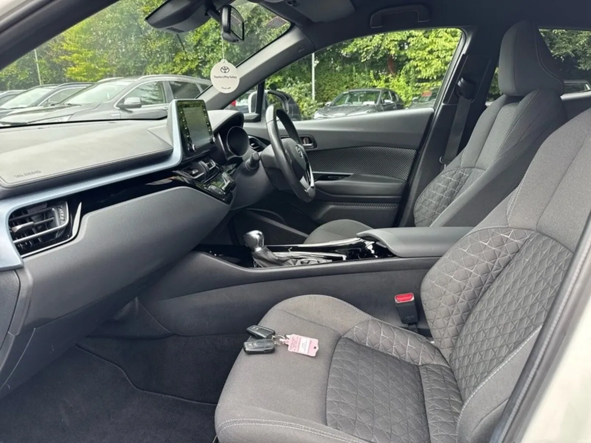 Toyota C-HR C-HR 1.8 HYBRID SPORT - Image 6