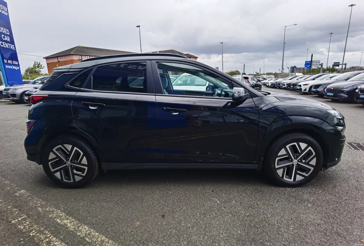 HYUNDAI KONA 64KWH EV PREMIUM - Image 4