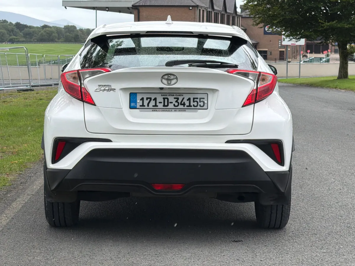Toyota C-HR 2017 Luna 1.2 turbo - Image 4