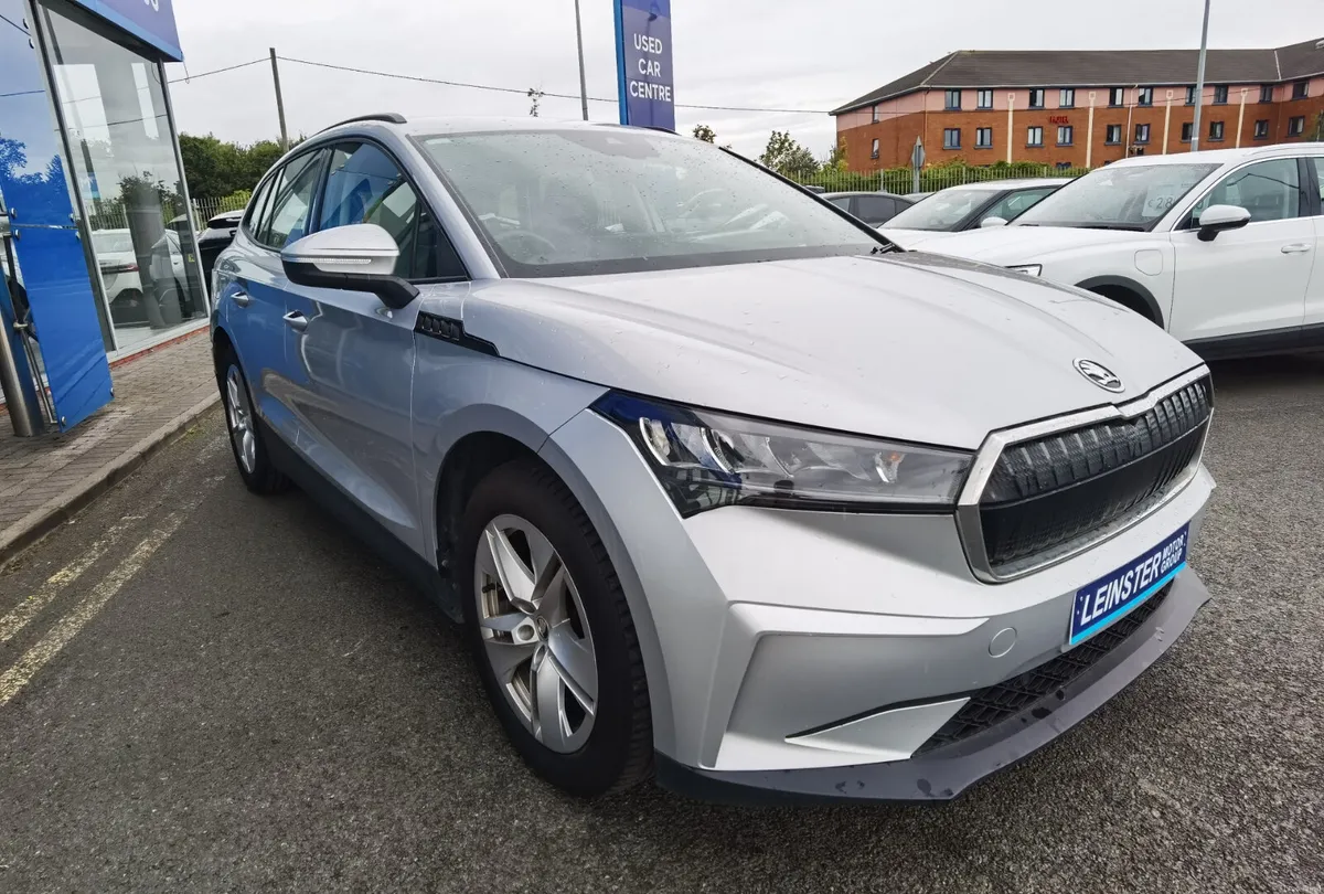 SKODA ENYAQ IV 60 **94.4% BATTERY STATE OF HEALTH* - Image 3